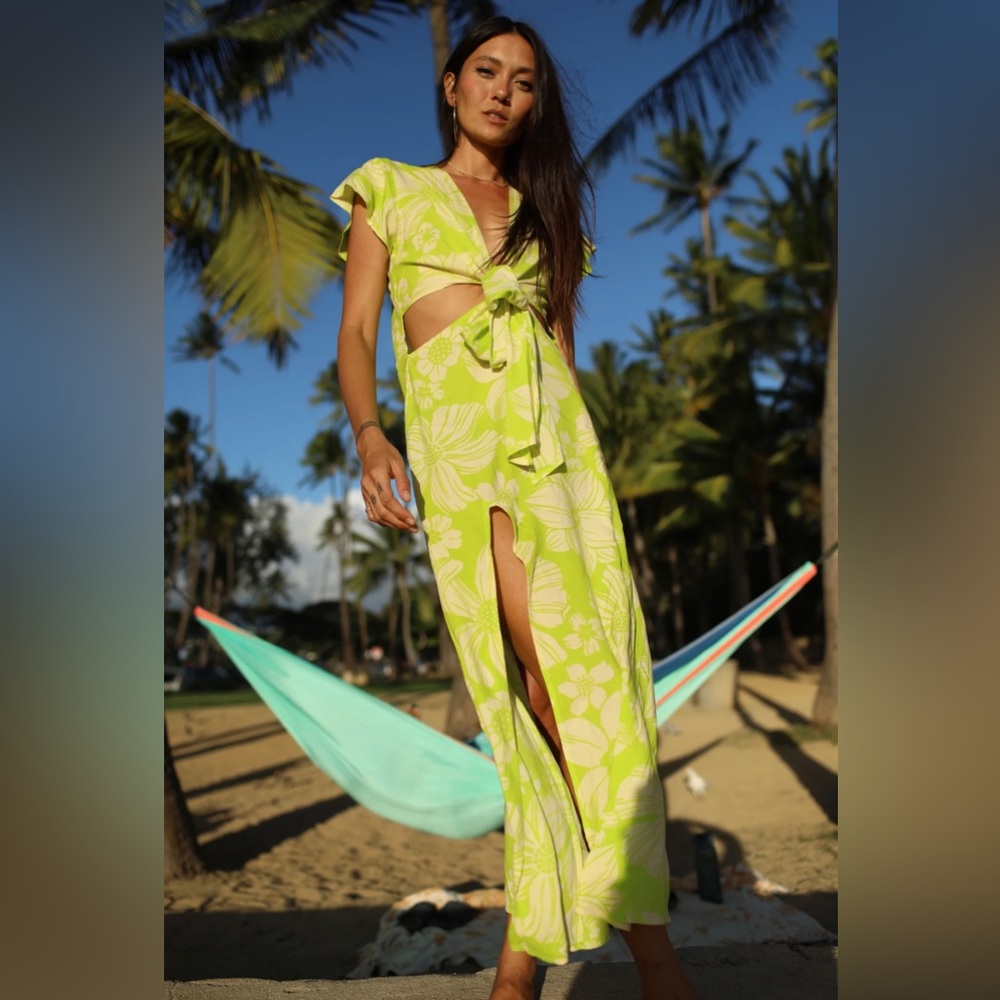 ❌❌SOLD❌❌XIX Palms Moorea cutout midi dress